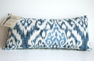 lavpillow-lg-blueikat.jpg