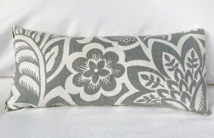 lgpillow-blooming-gray1.jpg