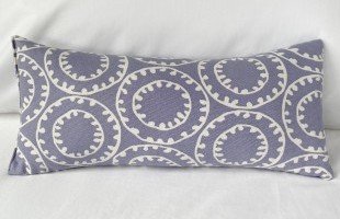 lgpillow-lavender-circles.jpg