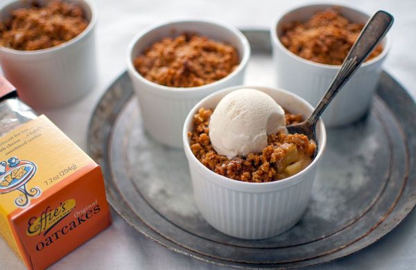 Individual Apple Crisps with Oatcake Topping